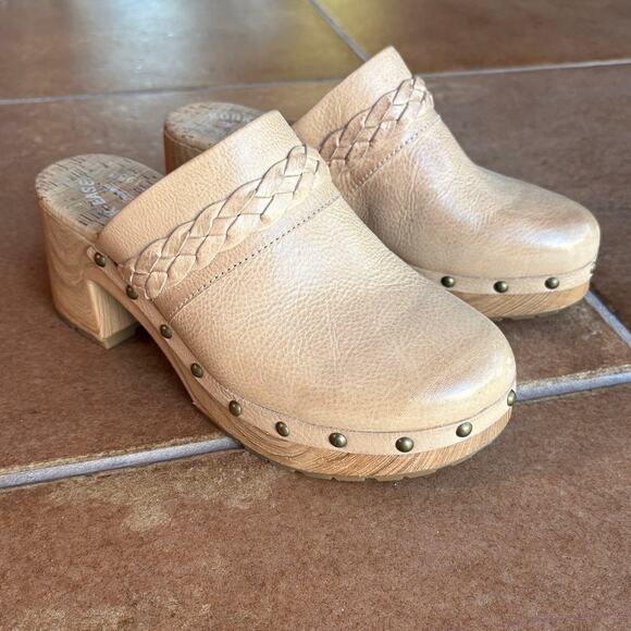 Kork-Ease Tilly Tan Leather Retro Style Platform Clog w Brass Stud Detail size 8 - Picture 11 of 15